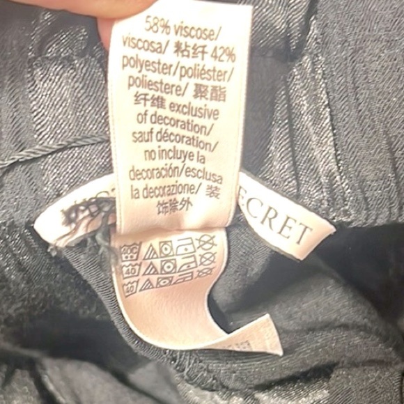 Victoria’s Secret, Black Satin Jacquard 2-Pc Lounge Pajama/Robe Set,Size M/L - Picture 8 of 15